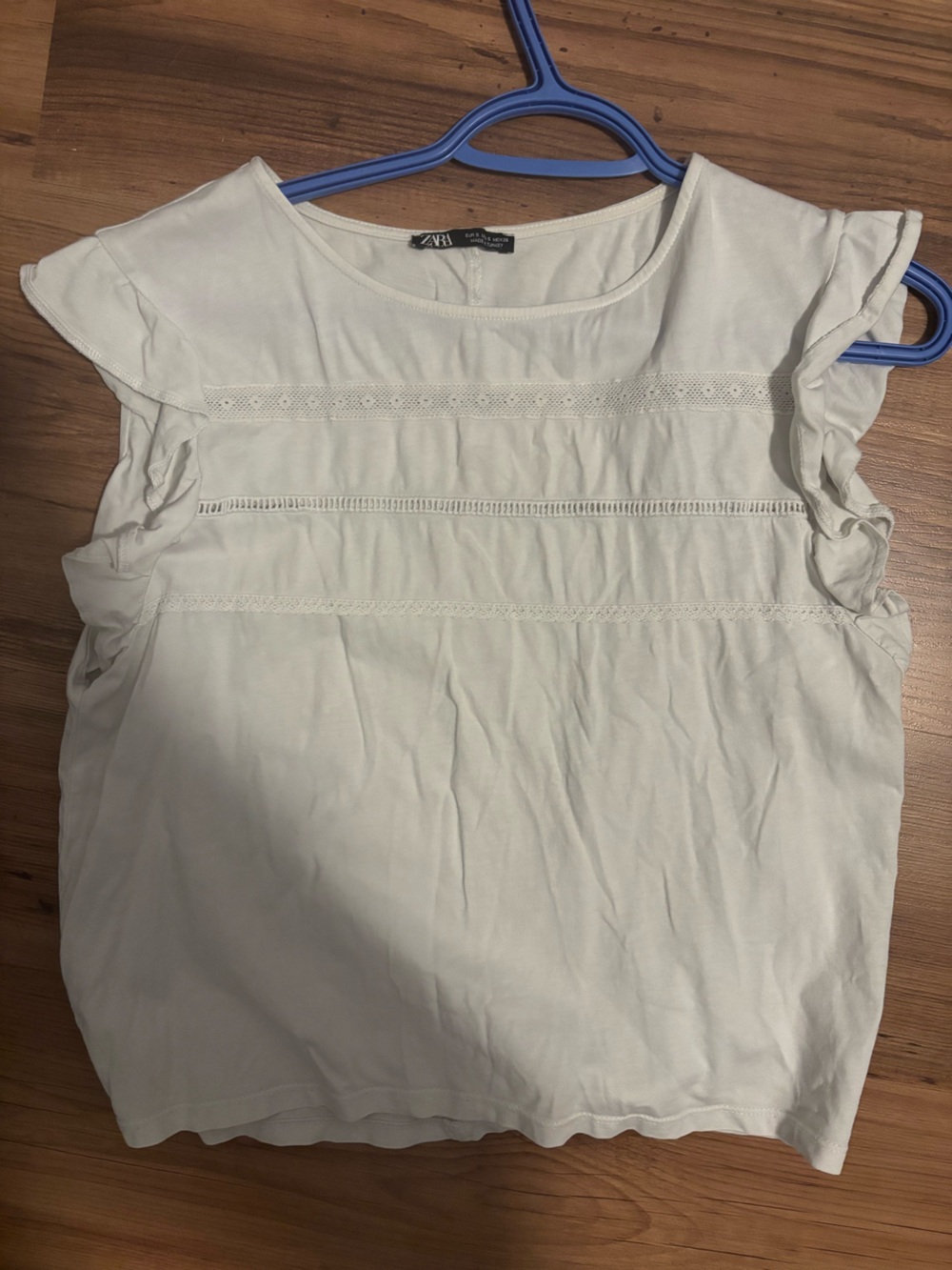 Zara White Ruffle Sleeve top | Size S